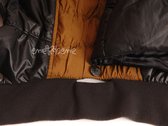 Obleček - bunda pro psa Ben hnědo černá s kapucí a kožešinou
